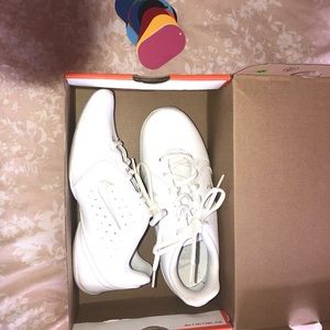 Nike cheer shoes